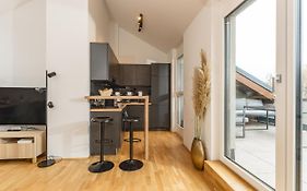 APSTAY Eggenberg I Self Check-in I Breakfast I Parking